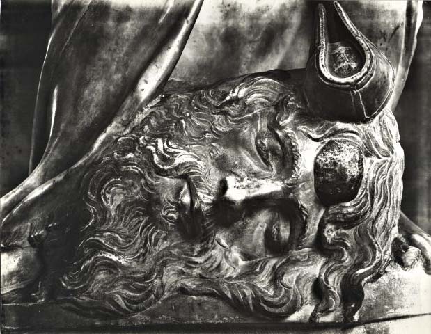 Brogi/ Malenotti, Gino — Firenze, Museo Nazionale. Donatello. David — particolare, testa di Golia